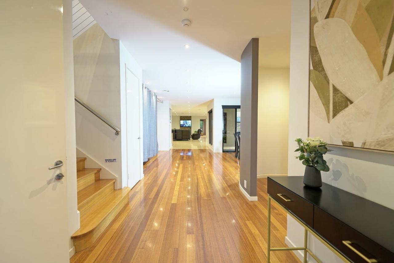 Luxury 7Brm Entire House Lakeview Blackswans Wifi Bbq Resort Point Cook Exterior foto