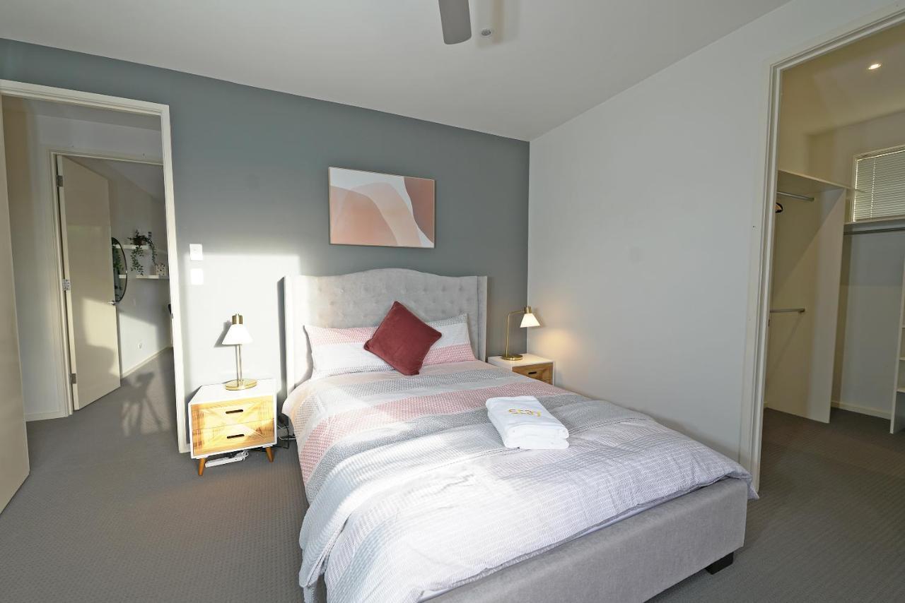Luxury 7Brm Entire House Lakeview Blackswans Wifi Bbq Resort Point Cook Exterior foto